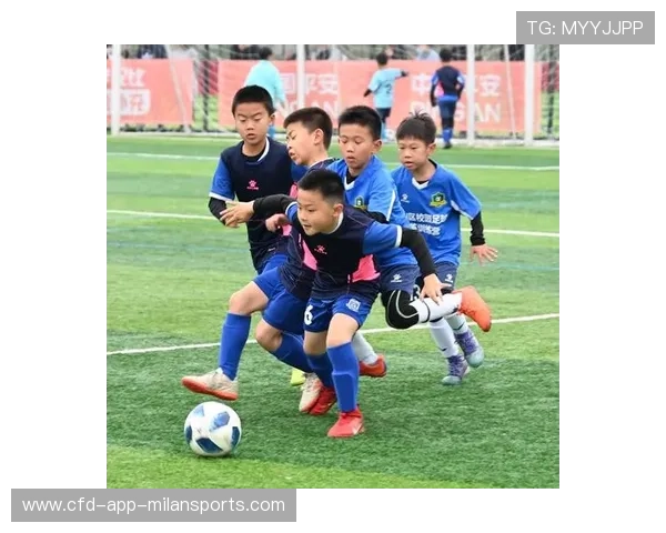 足球联赛在青训扶持中鼓励俱乐部间教练交流与联合训练营,足球青训人才 足球联赛在青训扶持中鼓励俱乐部间教练交流与联合训练营,足球青训人才
